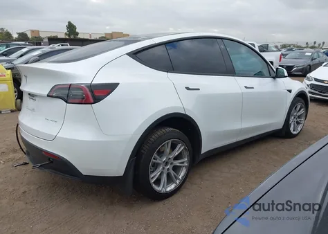 2023 Tesla Model Y Awd/Long Range Dual Motor All-Wheel Drive z USA, uszkodzony, nr VIN 7SAYGDEEXPF607886